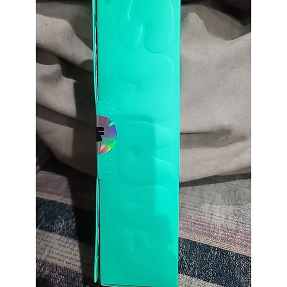 New FLAUS Electric Flosser with 3 Speeds + Replacement Heads - Picture 2 of 6